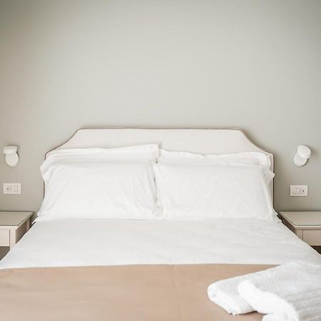 Villa Dafne Valpolicella B&B Adults Only, No Smoking, No Pets Сант-Амброджо-ди-Вальполичелла Экстерьер фото