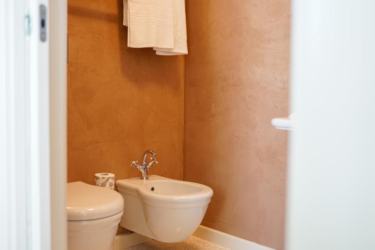 Villa Dafne Valpolicella B&B Adults Only, No Smoking, No Pets Сант-Амброджо-ди-Вальполичелла Экстерьер фото